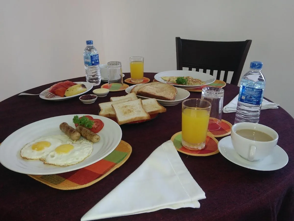 Homestay Queens Airport Residence Negombo