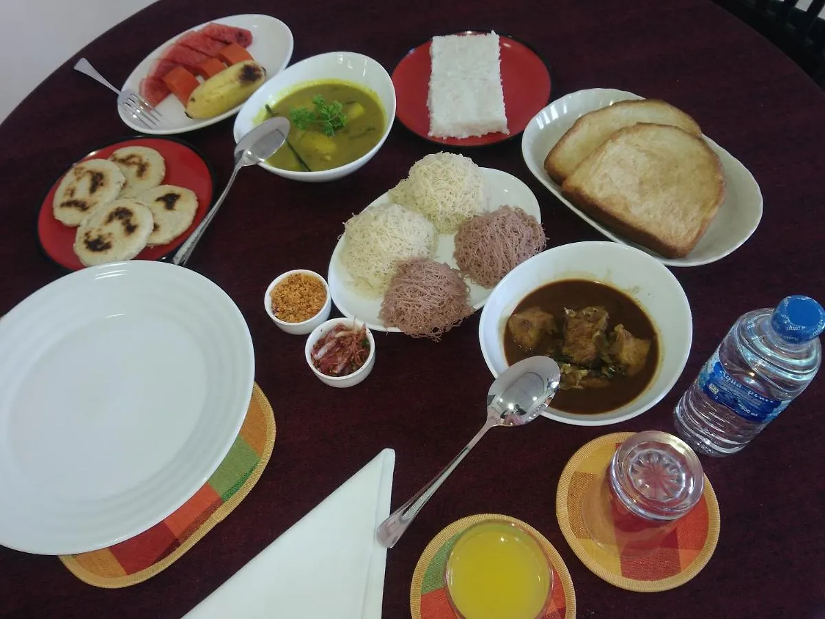 Queens Airport Residence Negombo